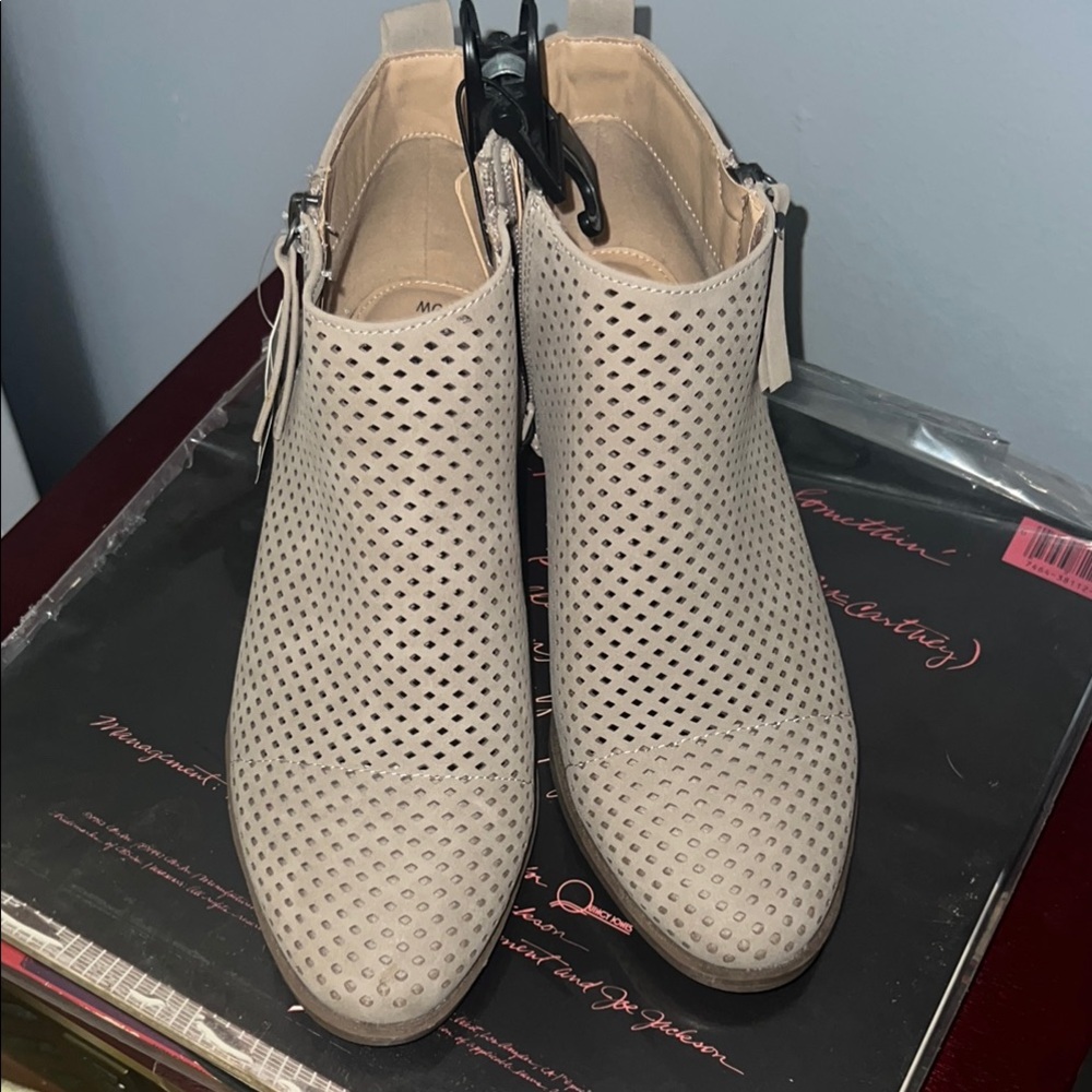 Time and Tru Perforated Ankle Boots - Cream